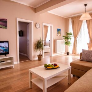 Apartament 3 camere   210